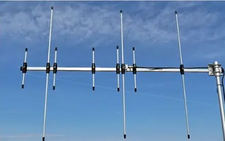 Diamond A1430S8 Antena direccional de doble banda